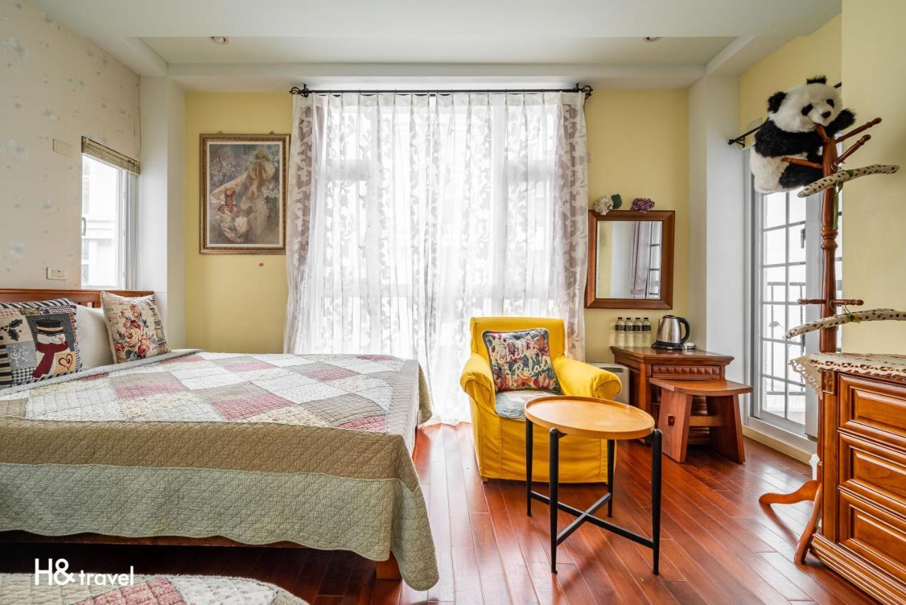 White Cotton Candy Homestay Hualien City Bilik gambar